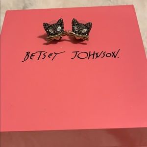 Betsey Johnson cat earrings